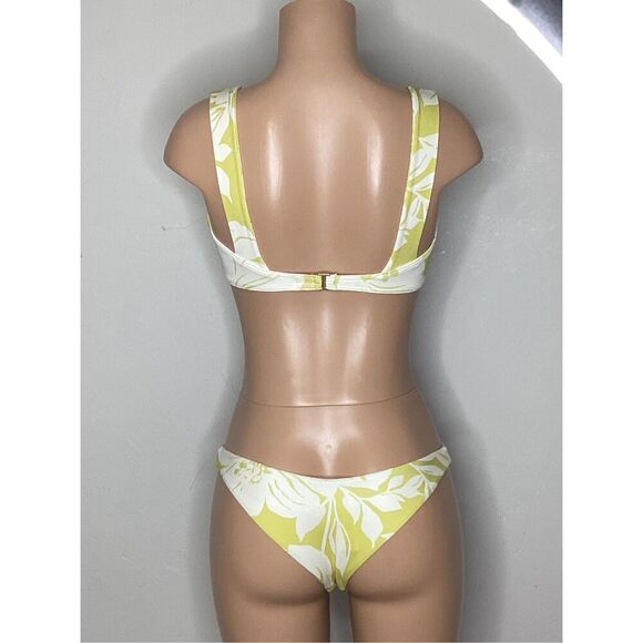 NEW. L*SPACE Havana Blooms teeny bikini. Small. Retails $188 - Picture 8 of 10